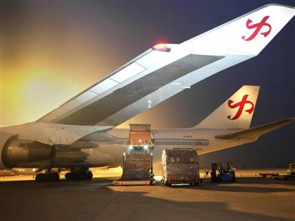 61.1萬噸！鄭州機(jī)場(chǎng)貨運(yùn)量已超去年 “雙貨航”支撐鄭州樞紐貨運(yùn)再突破
